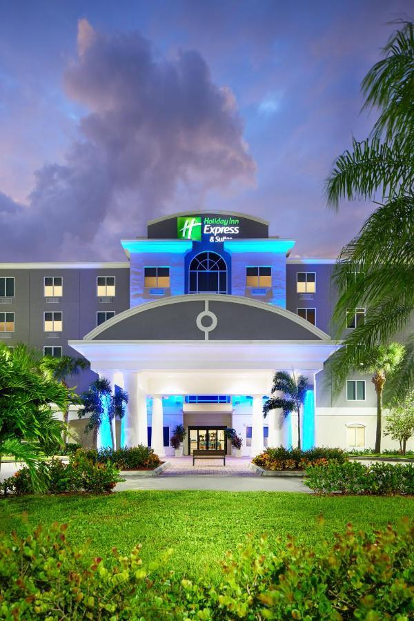 Holiday Inn Express Hotel & Suites Port St. Lucie West By Ihg Buitenkant foto