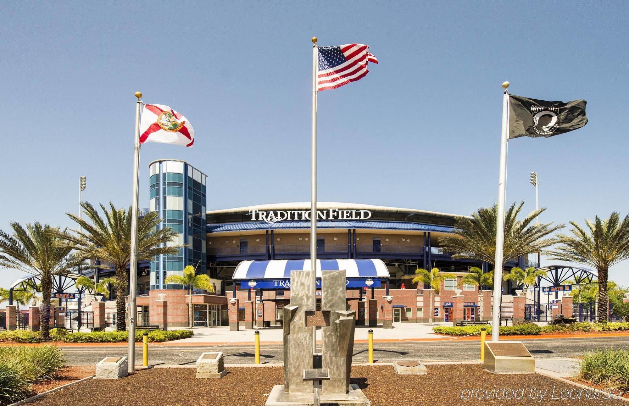 Holiday Inn Express Hotel & Suites Port St. Lucie West By Ihg Buitenkant foto